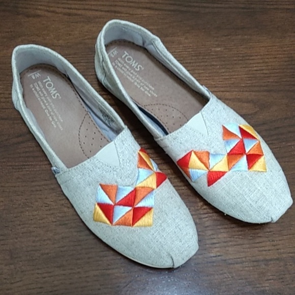 Toms Shoes - Tom's shoes